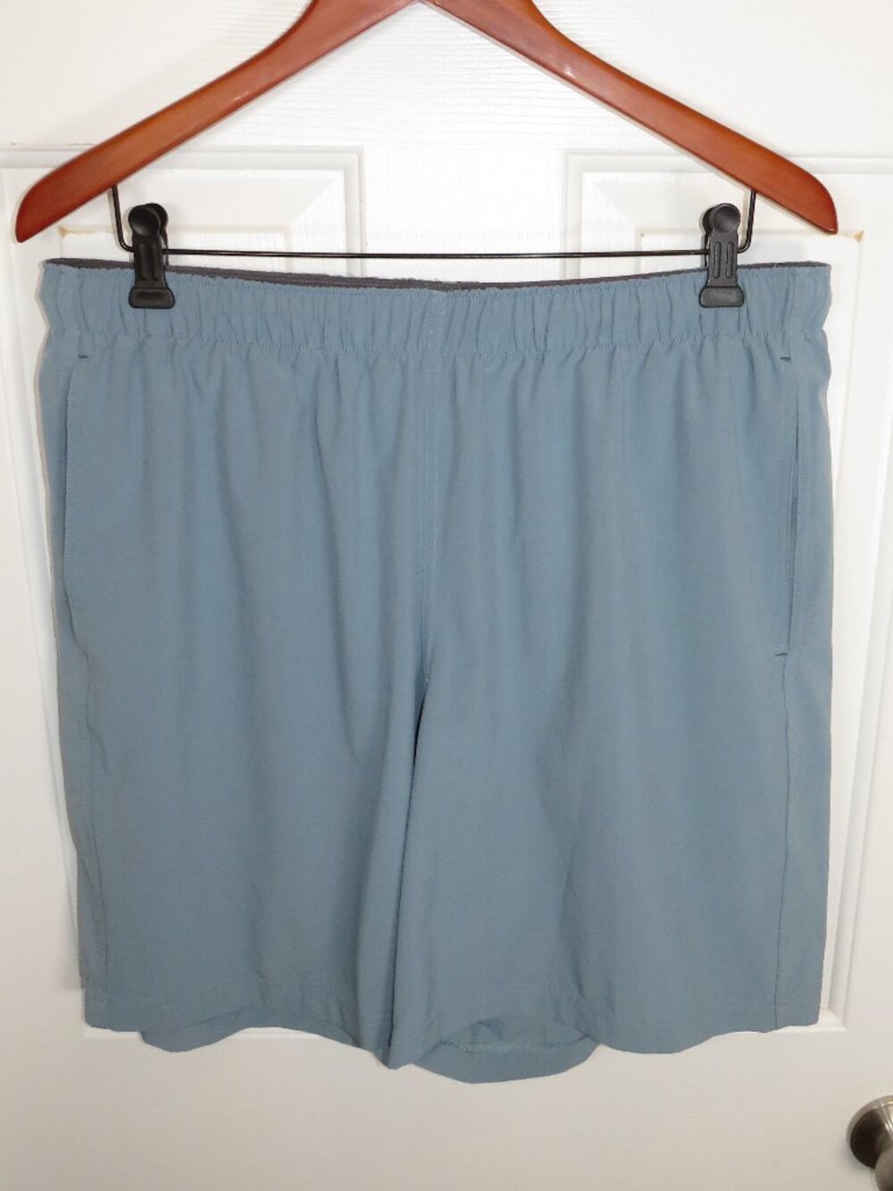 Free Fly Breeze Shorts Mens XL Blue Unlined Performance 8” Inseam Drawstring Gym